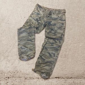PLUGG classic camo pants bottoms 9